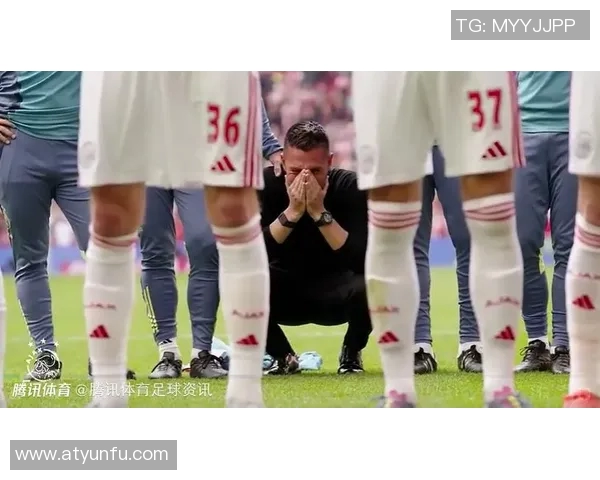 足球明星们在比赛中泪流满面背后的故事与情感揭秘