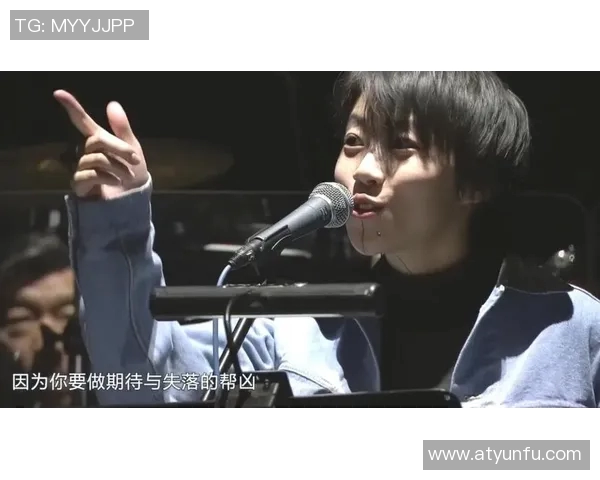 足球明星创作的歌曲有哪些值得一听的佳作和背后的故事分享